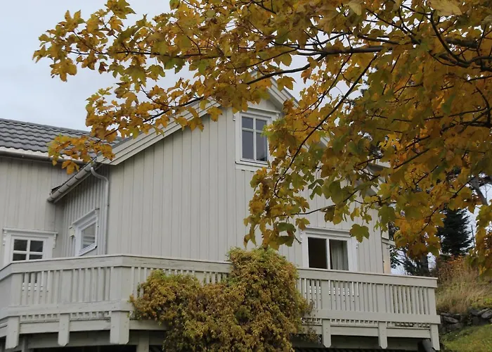 Hus Pa Vakre Fra 1904 * Ramberg